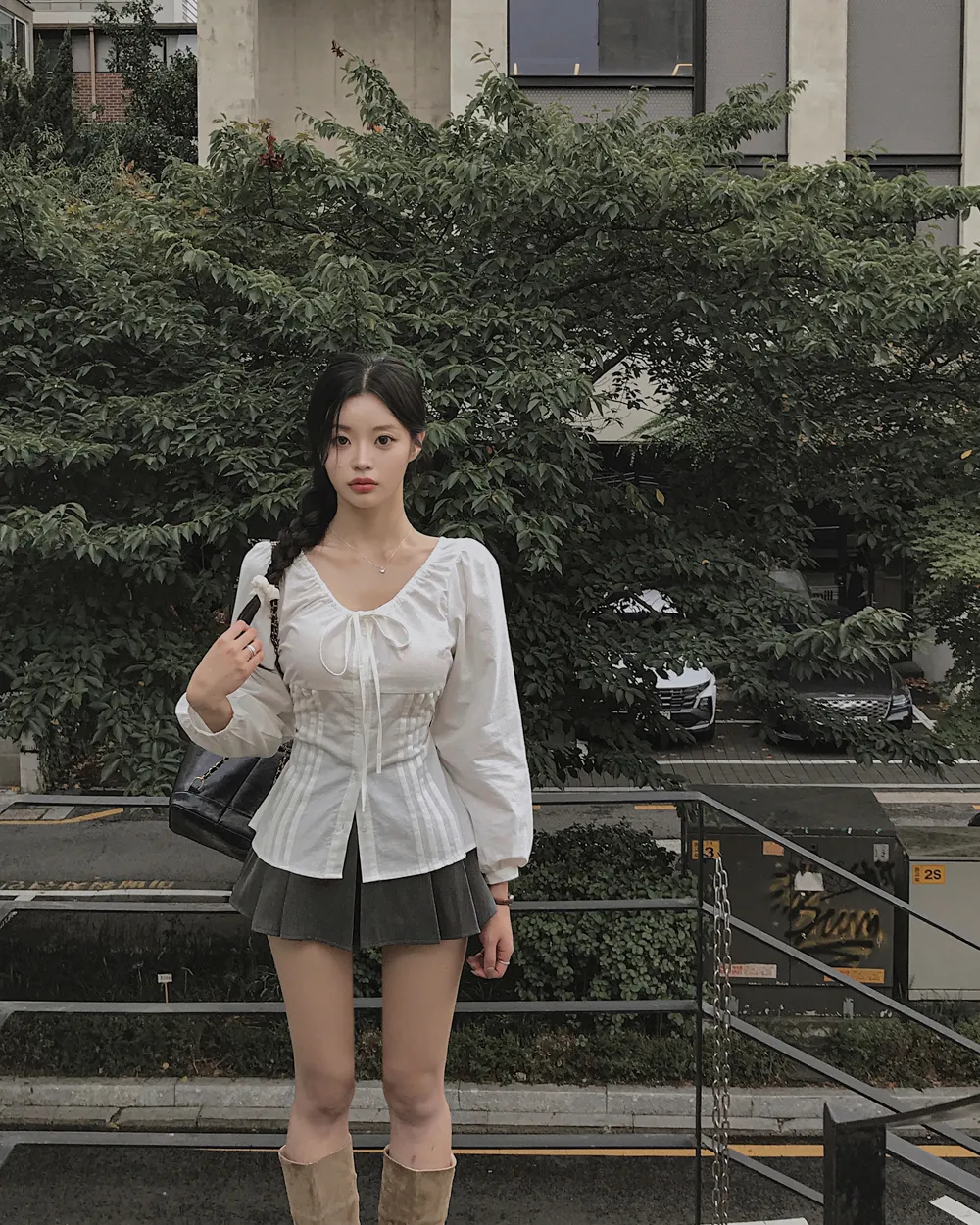 반바지 모델 착용 이미지-S1L89