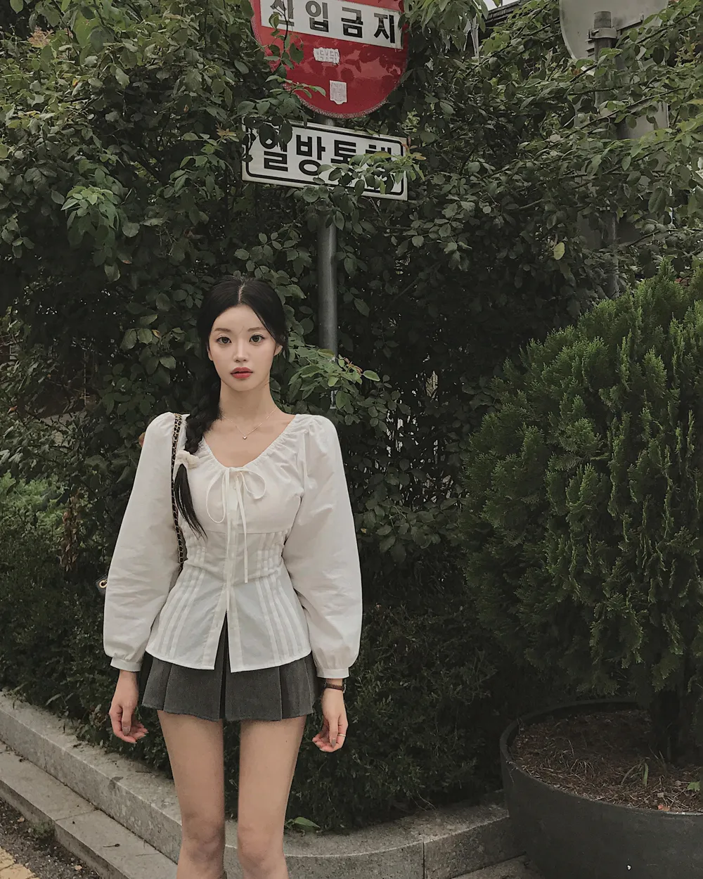 반바지 모델 착용 이미지-S1L104