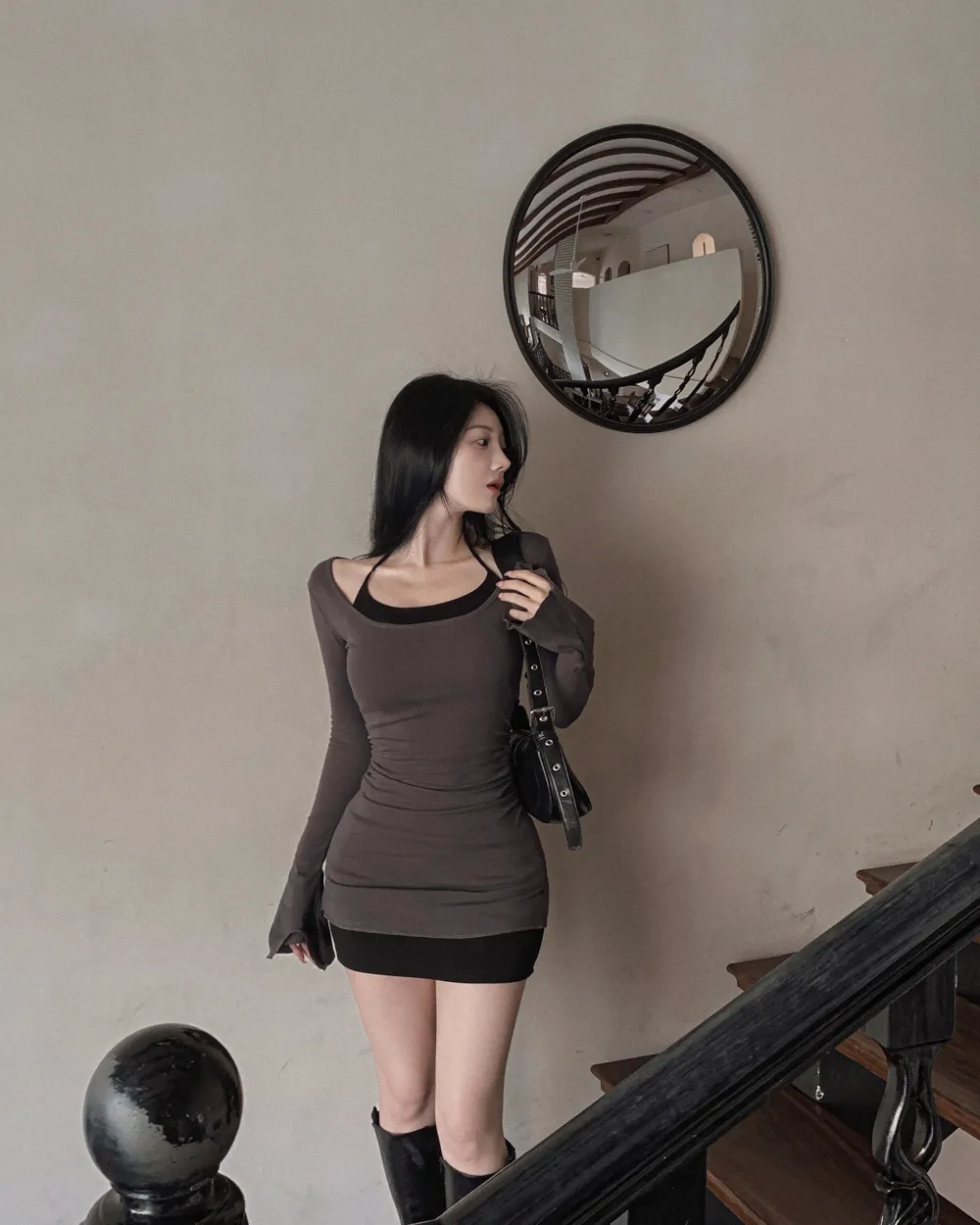긴팔 티셔츠 모델 착용 이미지-S1L63
