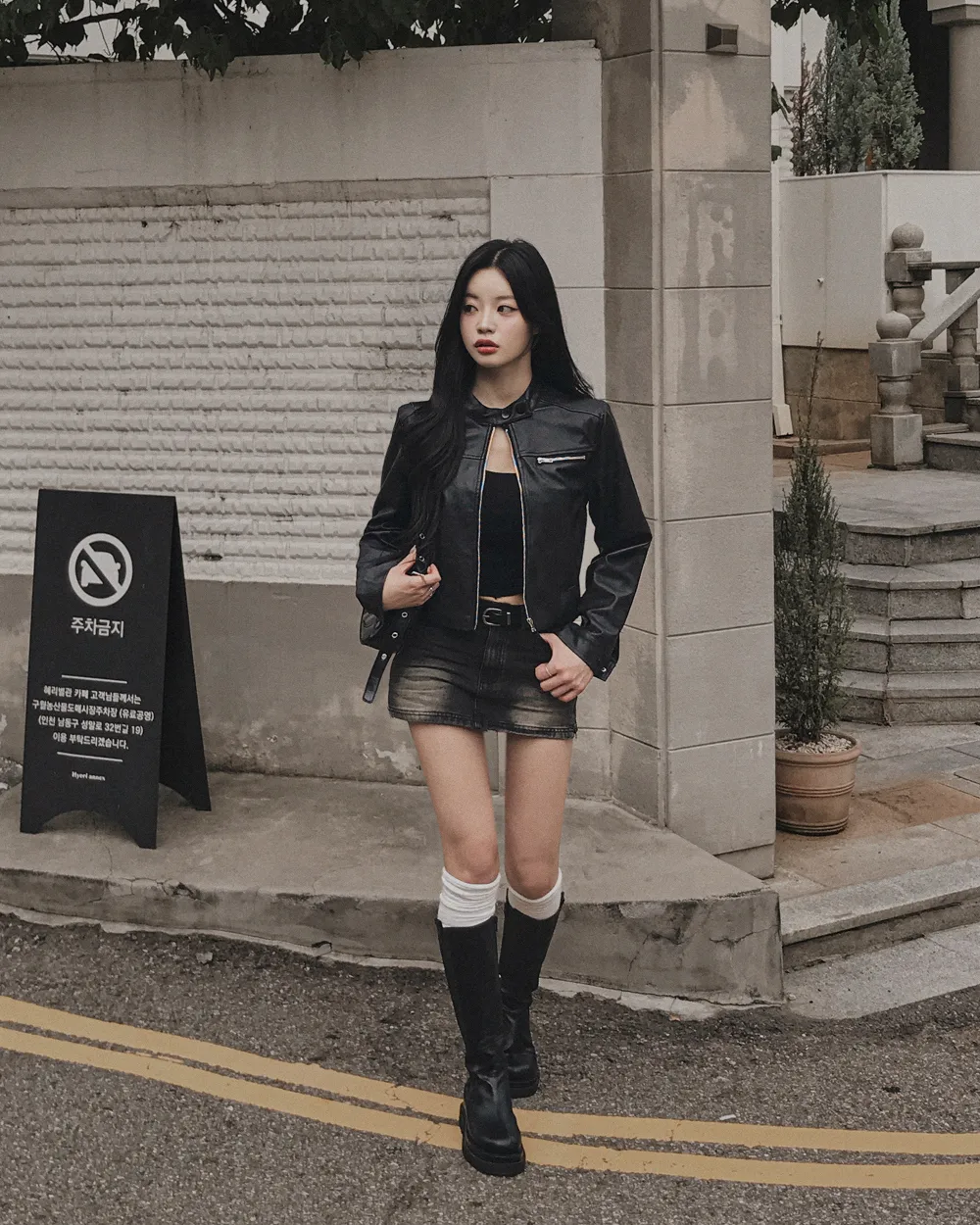 반바지 모델 착용 이미지-S1L83