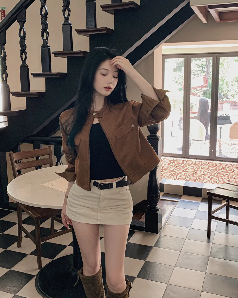 반바지 모델 착용 이미지-S1L64