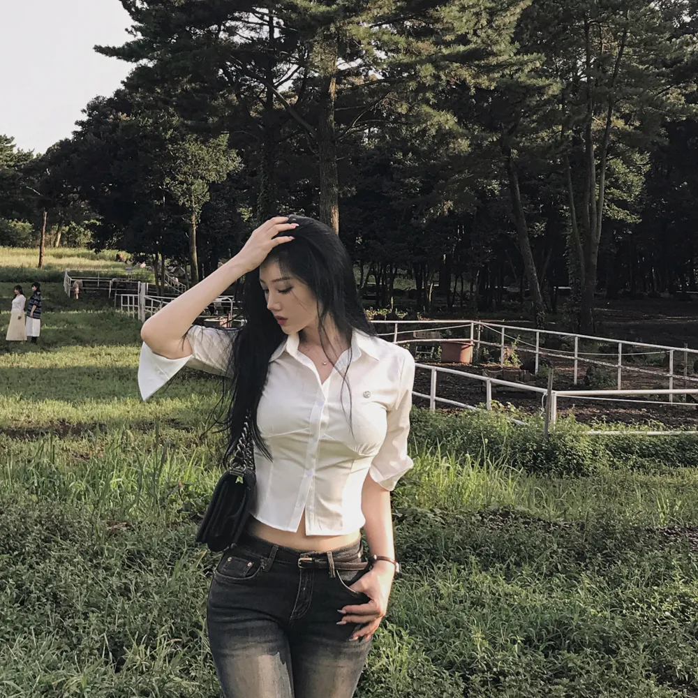 반팔 티셔츠 모델 착용 이미지-S1L126