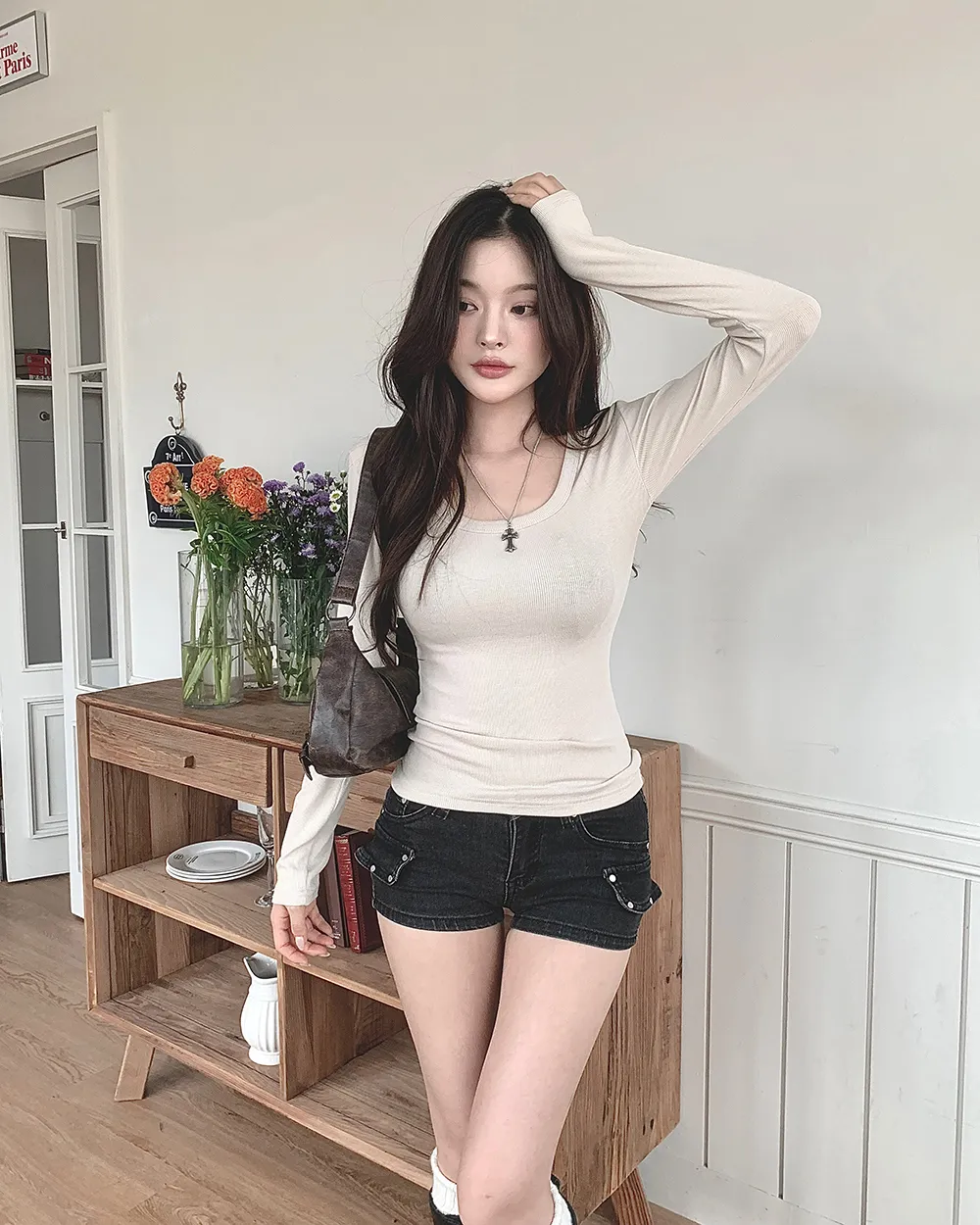 반바지 모델 착용 이미지-S3L6