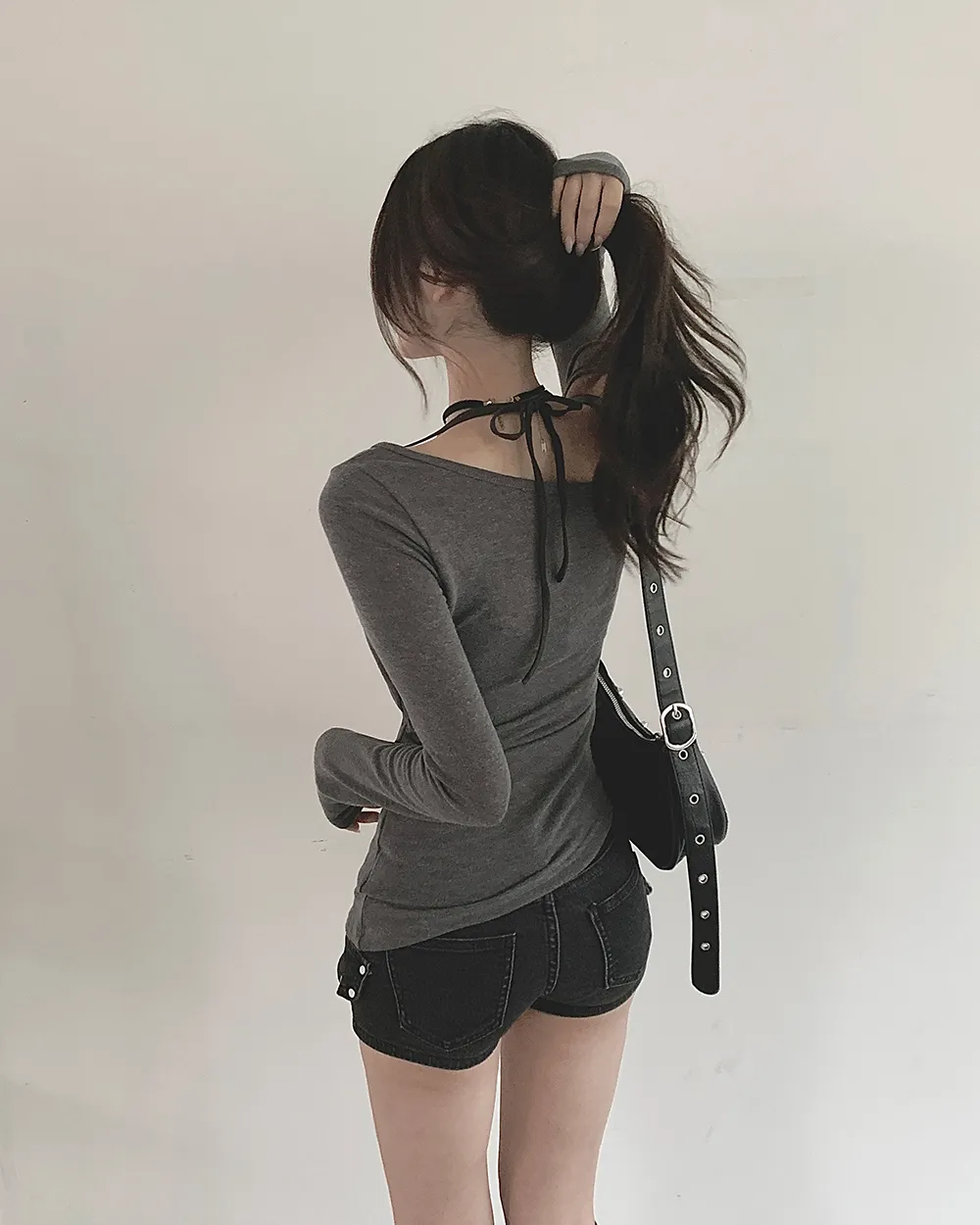 긴팔 티셔츠 모델 착용 이미지-S5L29