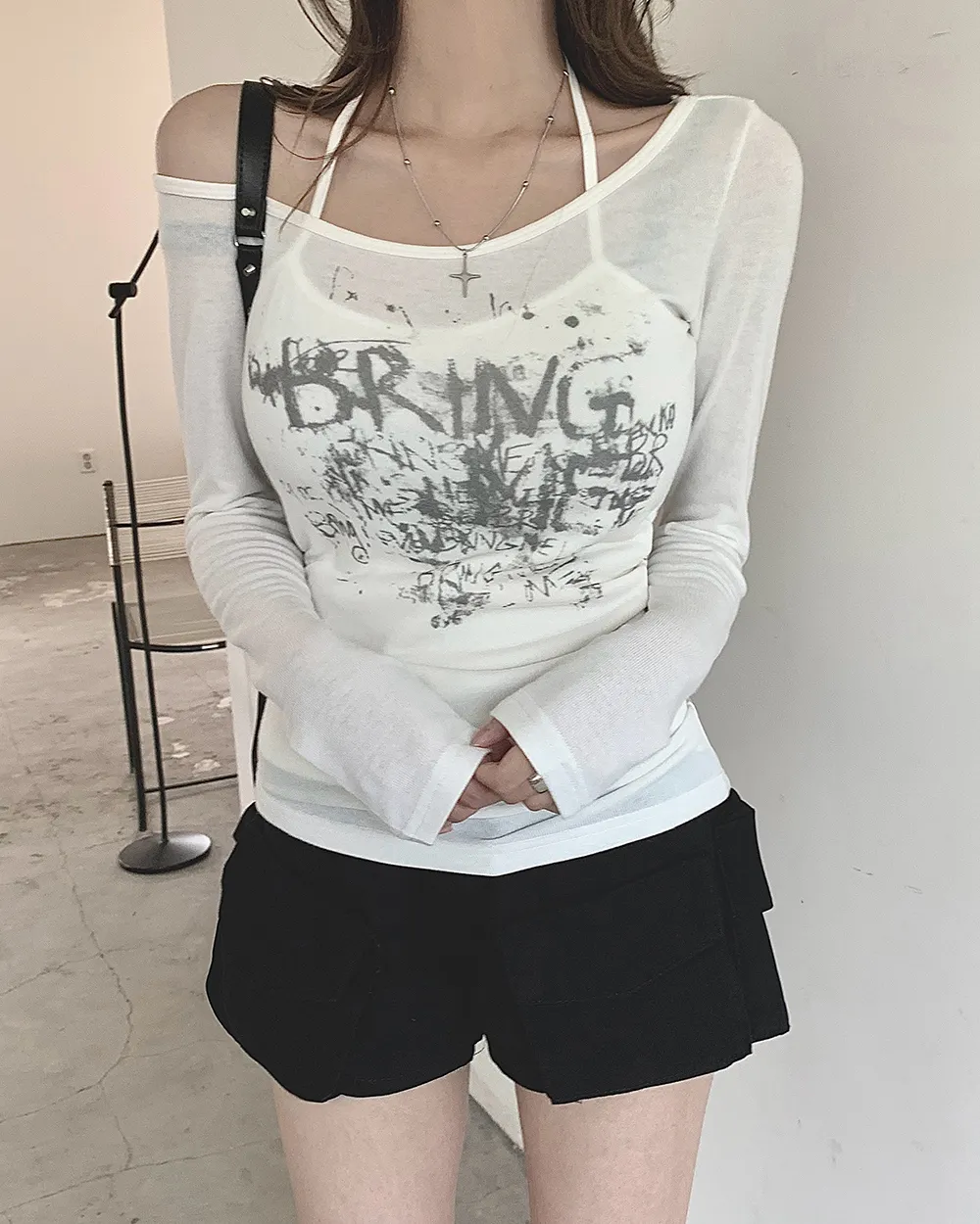 긴팔 티셔츠 모델 착용 이미지-S5L8