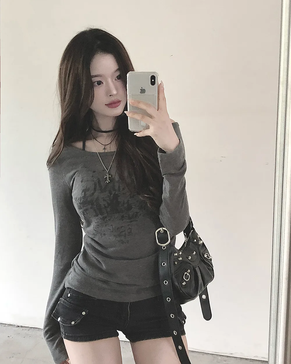 긴팔 티셔츠 모델 착용 이미지-S5L33