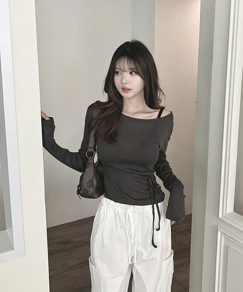 긴팔 티셔츠 모델 착용 이미지-S2L50