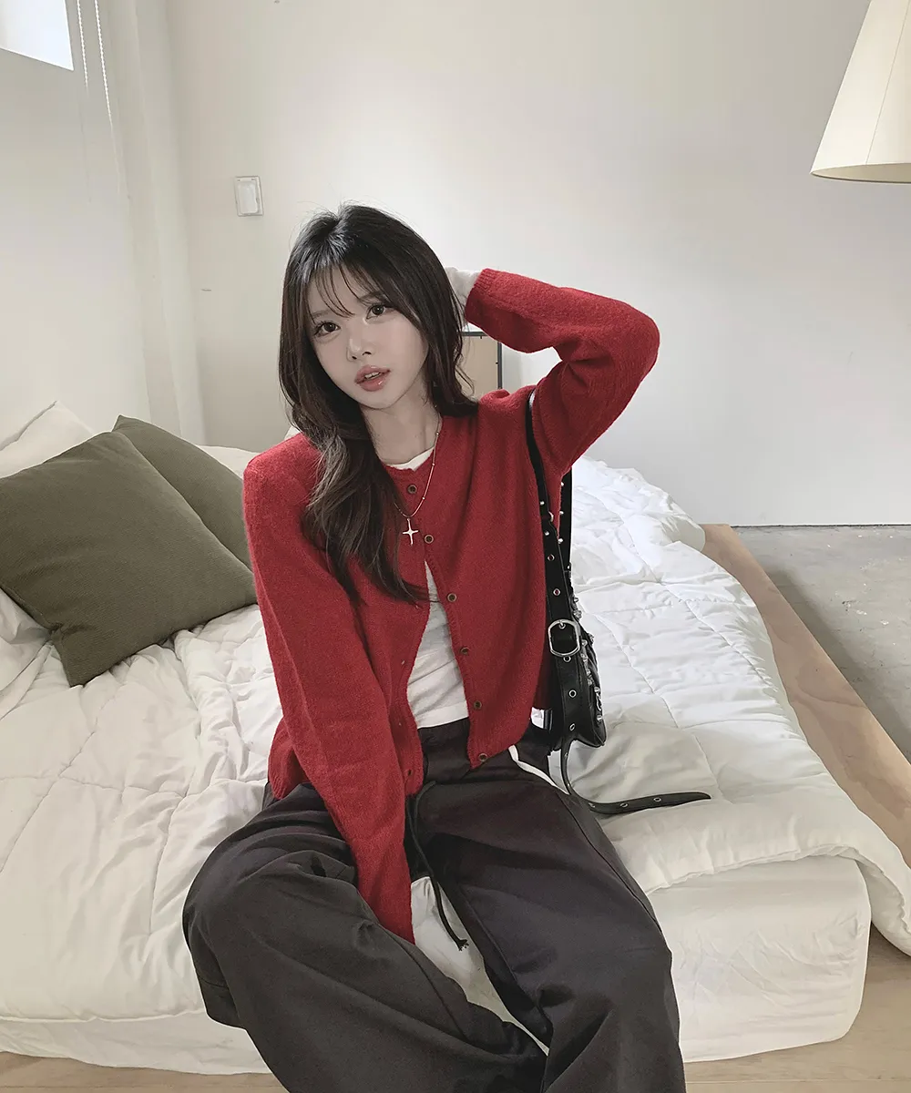 긴팔 티셔츠 모델 착용 이미지-S2L14