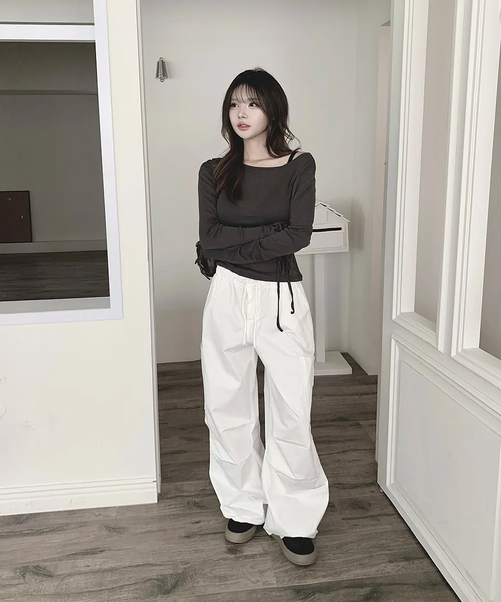 긴팔 티셔츠 모델 착용 이미지-S2L56