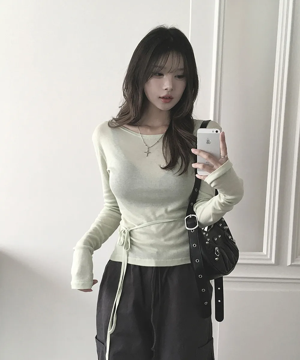 긴팔 티셔츠 모델 착용 이미지-S2L24