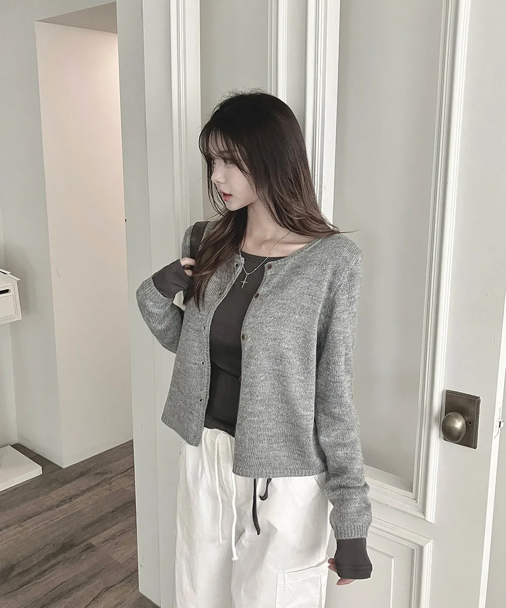 긴팔 티셔츠 모델 착용 이미지-S2L75