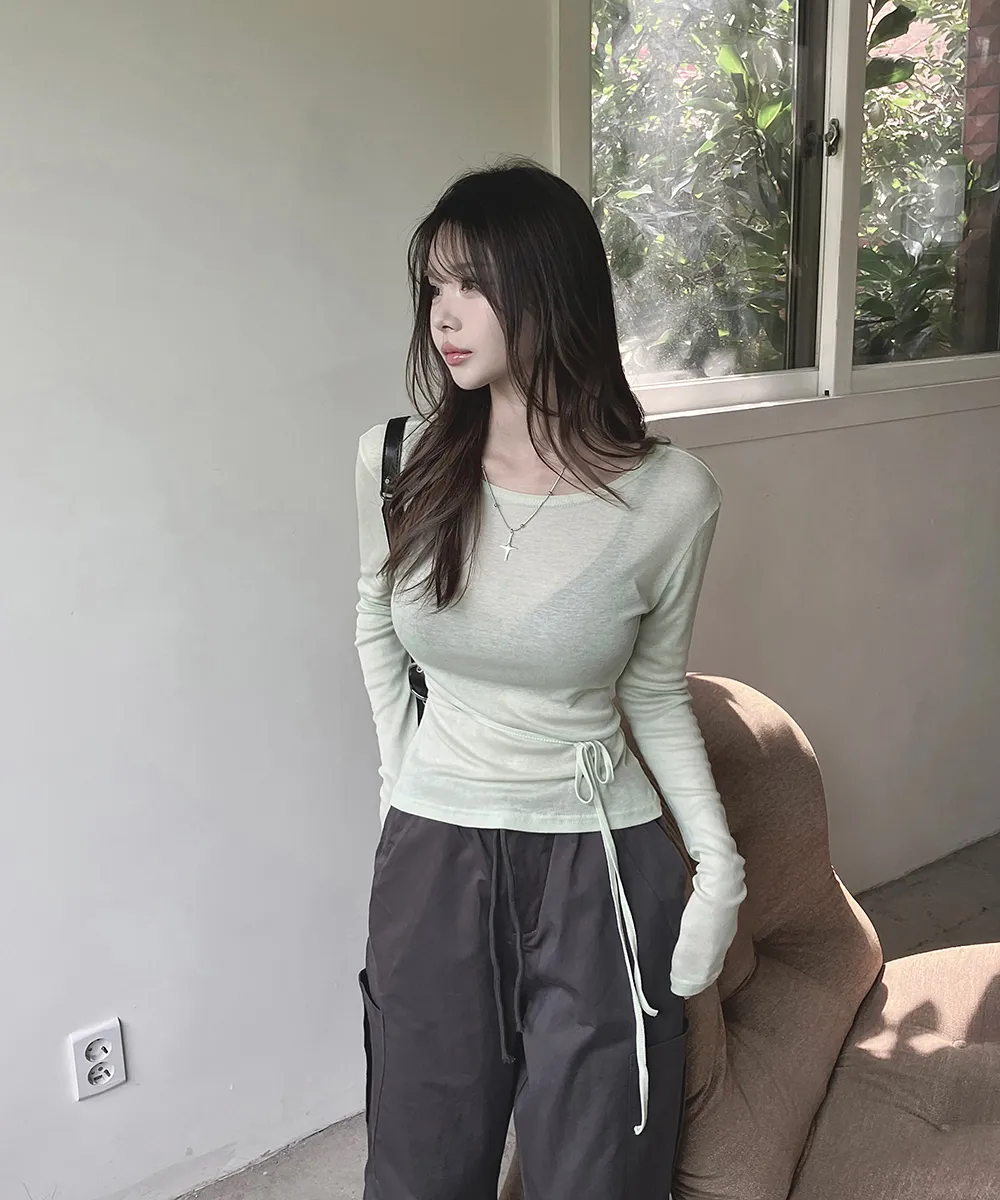 긴팔 티셔츠 모델 착용 이미지-S2L20