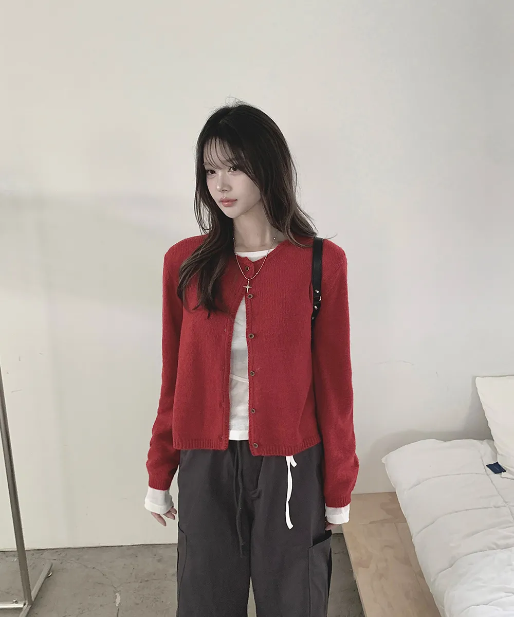 긴팔 티셔츠 모델 착용 이미지-S2L18