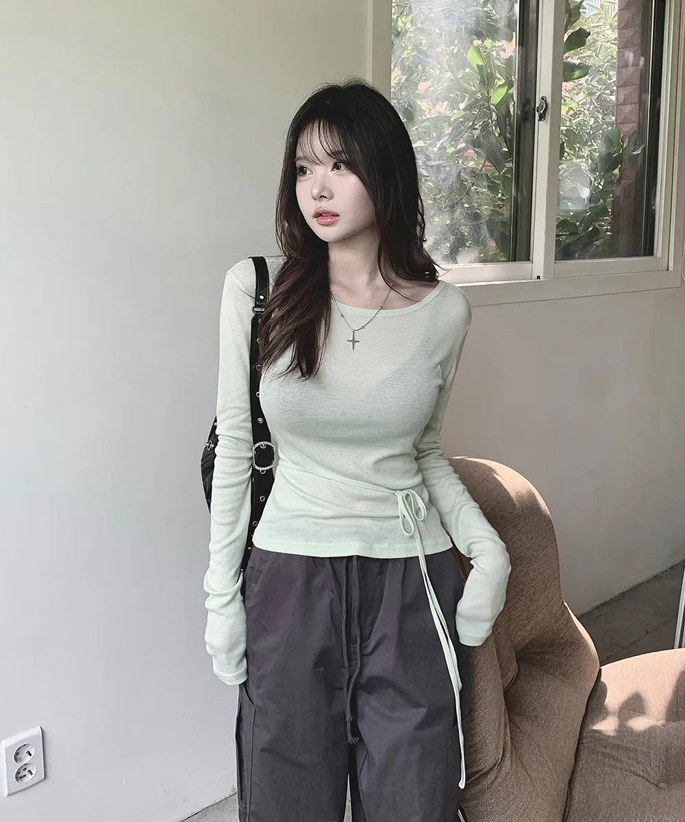 긴팔 티셔츠 모델 착용 이미지-S2L23