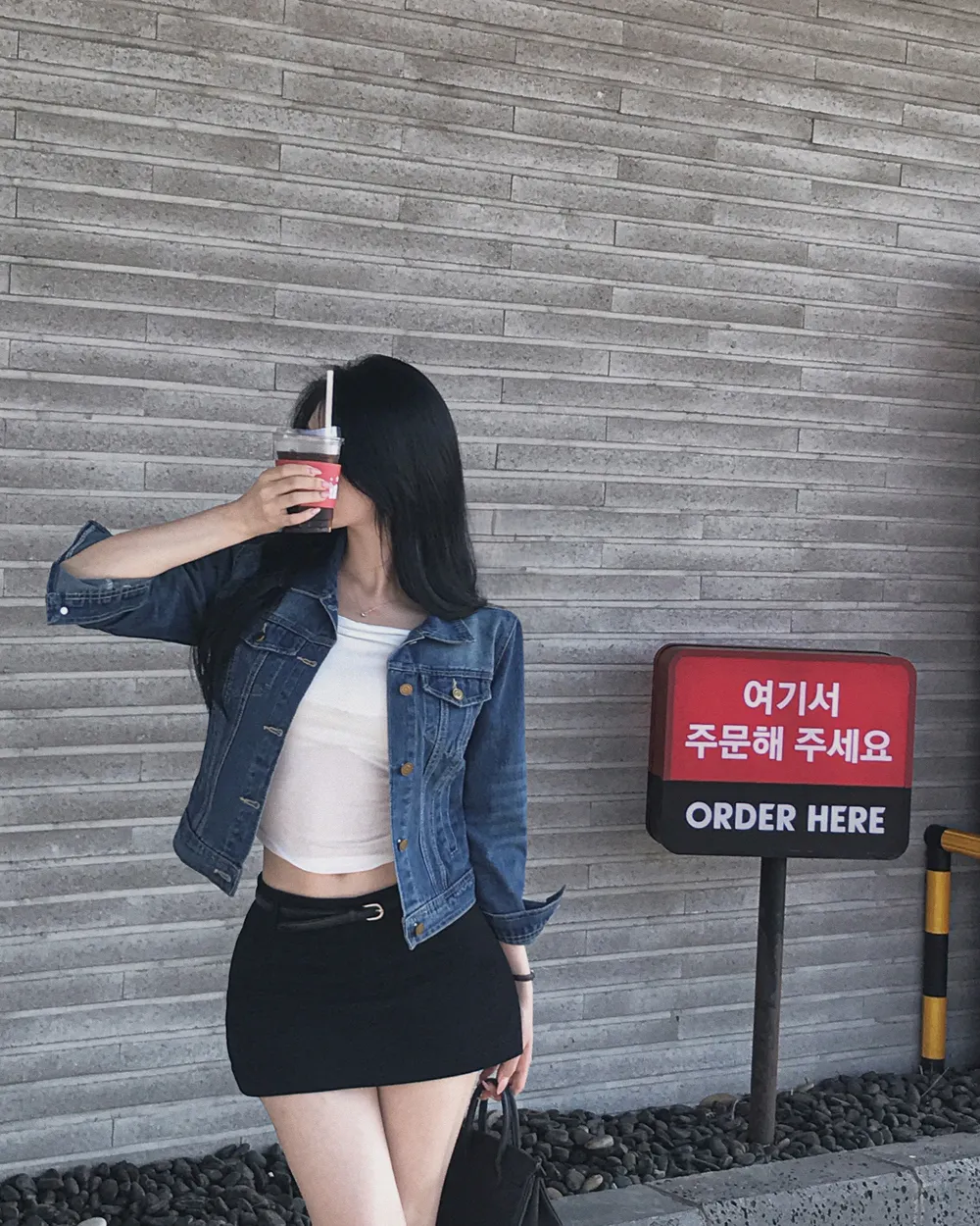 긴팔 티셔츠 모델 착용 이미지-S1L63