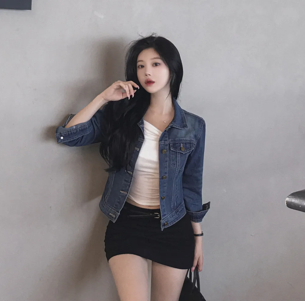 긴팔 티셔츠 모델 착용 이미지-S1L54