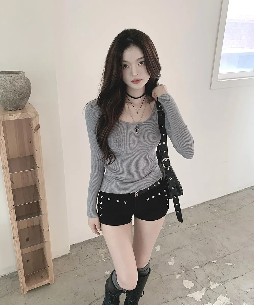 긴팔 티셔츠 모델 착용 이미지-S3L11