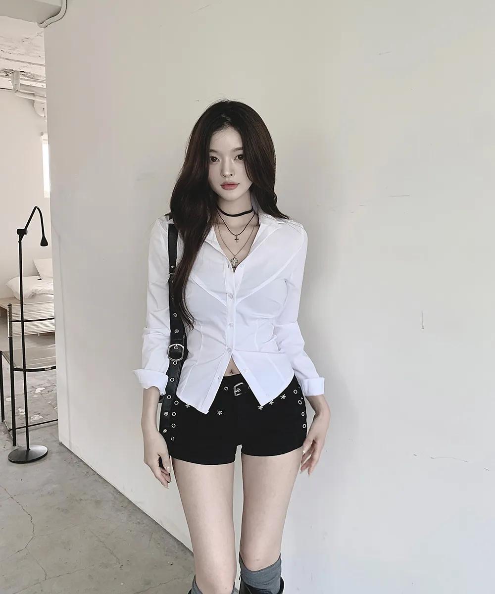 반바지 모델 착용 이미지-S2L13