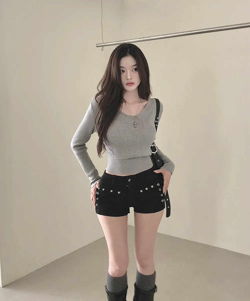반바지 모델 착용 이미지-S2L7