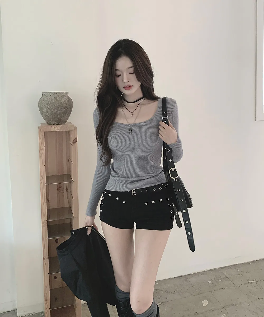 반바지 모델 착용 이미지-S2L81