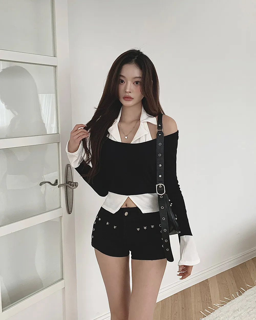 반바지 모델 착용 이미지-S5L9