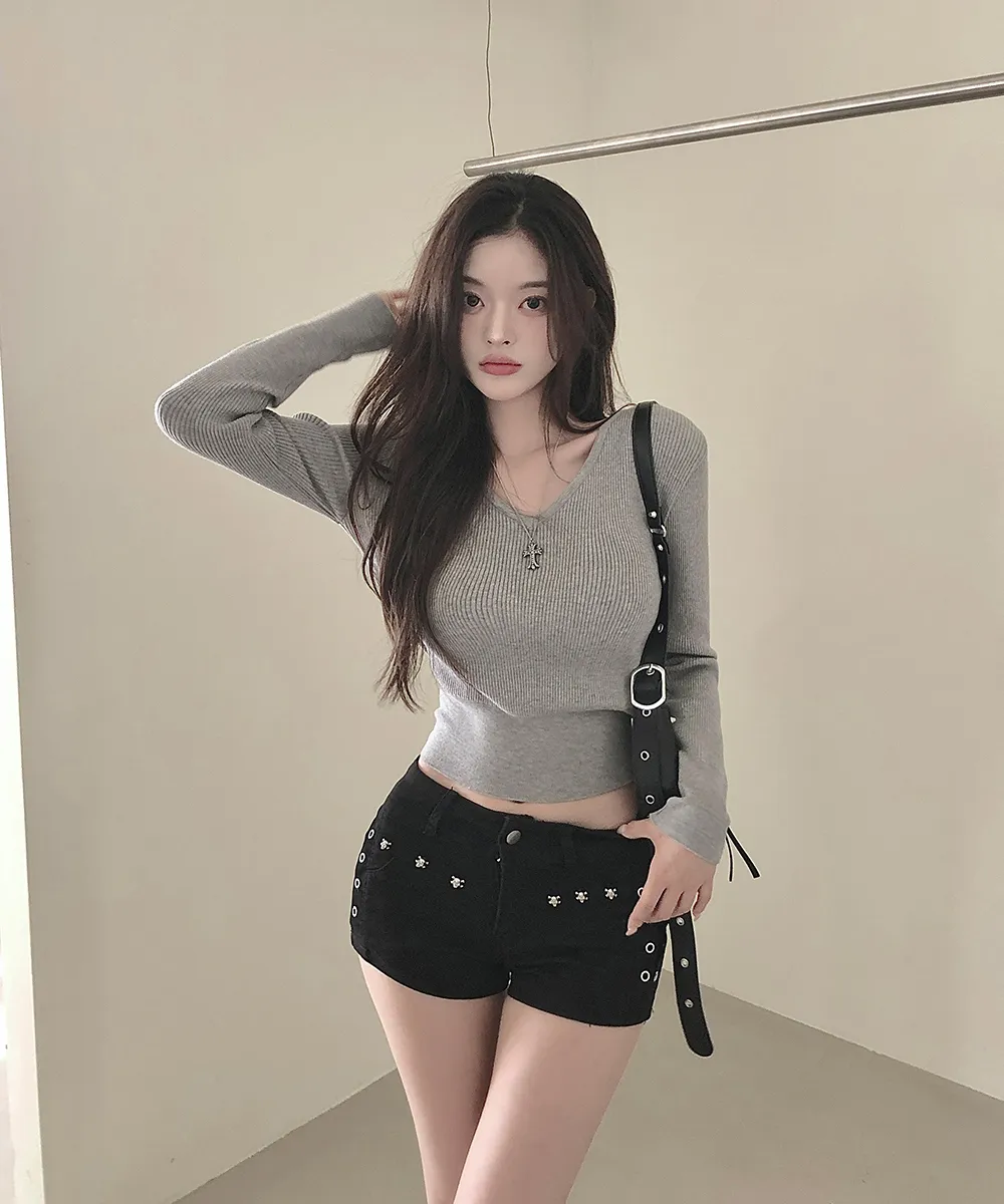 반바지 모델 착용 이미지-S2L8