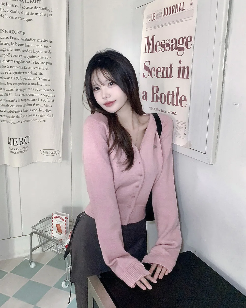 카디건 모델 착용 이미지-S2L13