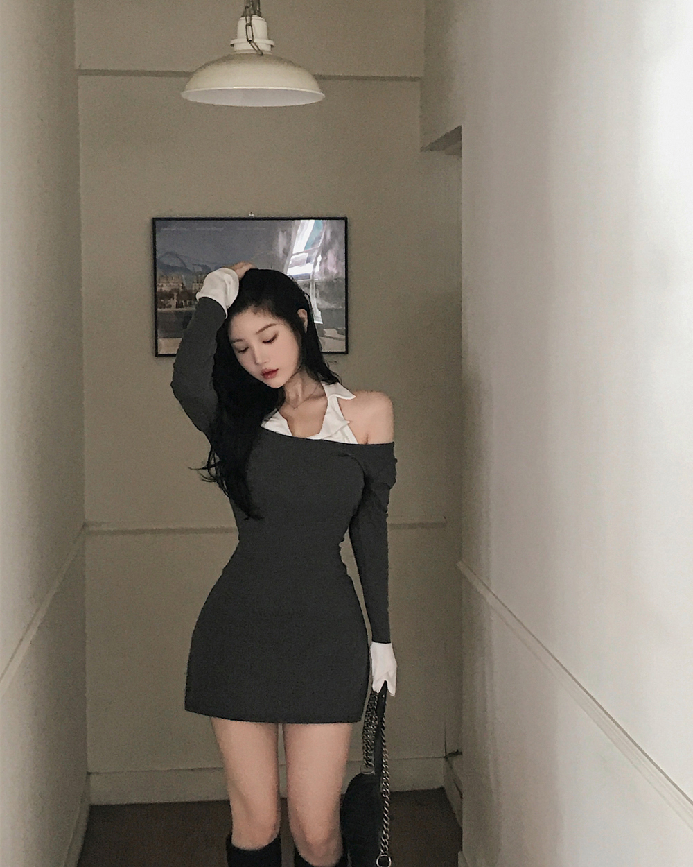 Hラインレイヤード風ホルターネックベルスリーブカラーワンピース