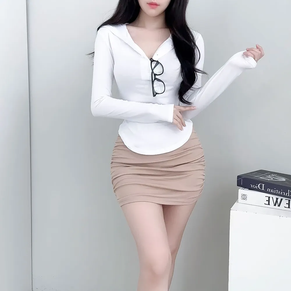 긴팔 티셔츠 모델 착용 이미지-S1L14
