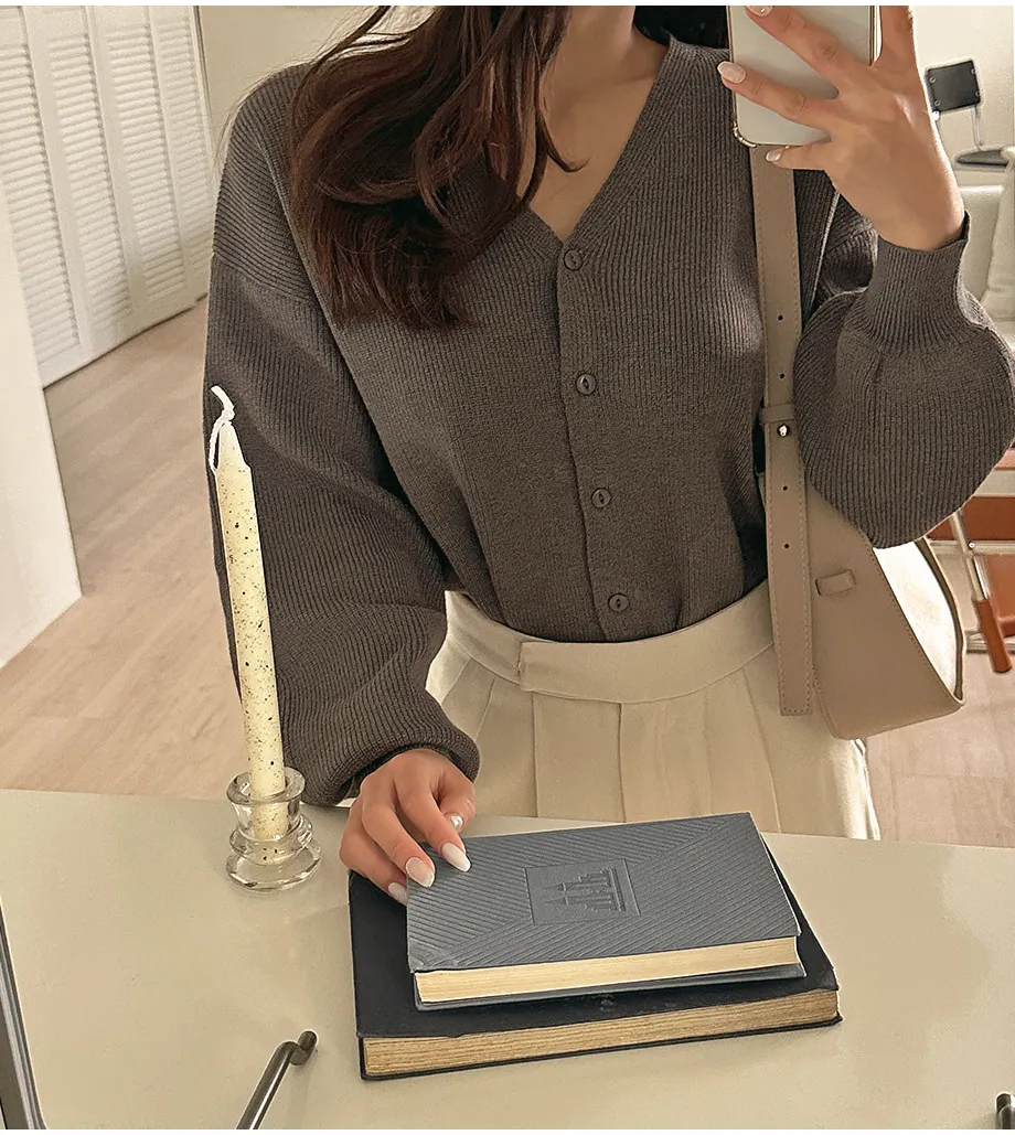 RIRINCO Ｖネックパフスリーブカーディガン