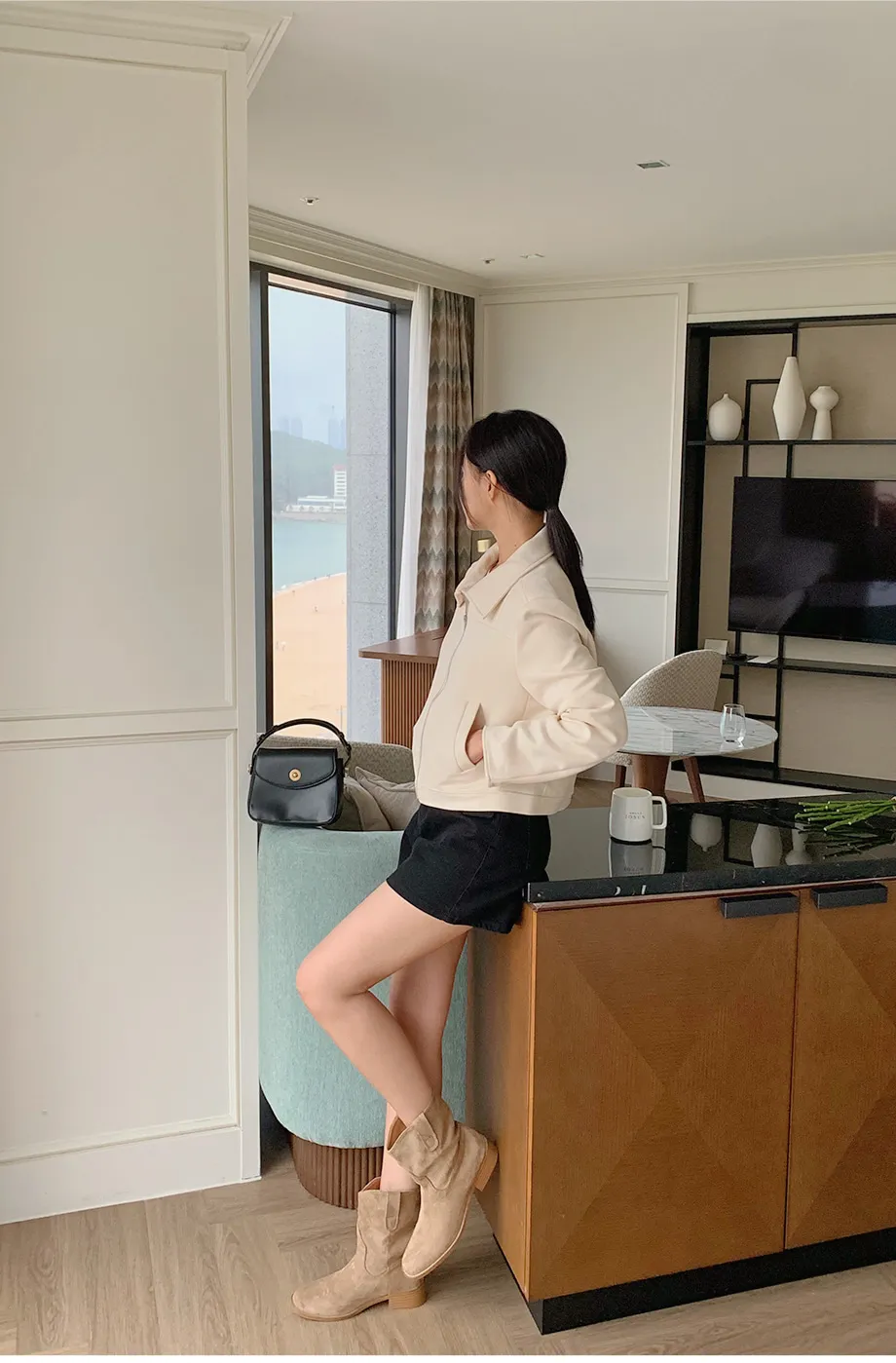 RIRINCO スエードセミクロップド丈ジップアップジャケット