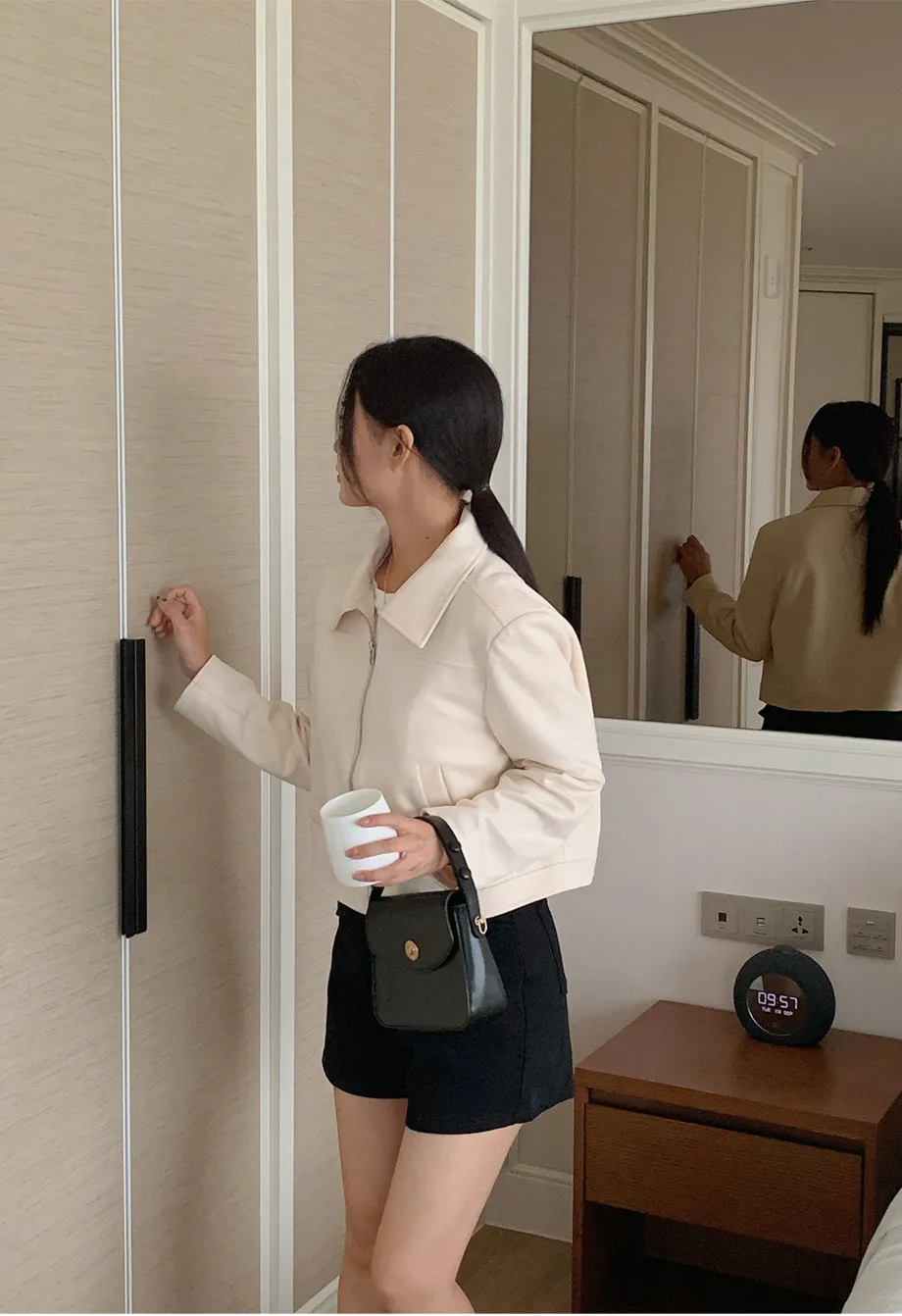 RIRINCO スエードセミクロップド丈ジップアップジャケット