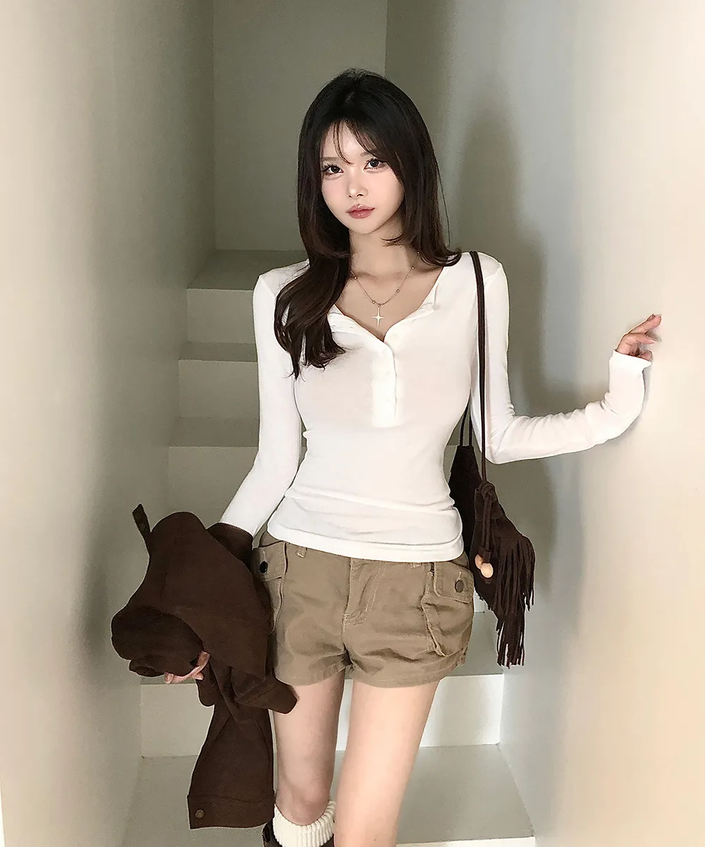 긴팔 티셔츠 모델 착용 이미지-S2L36