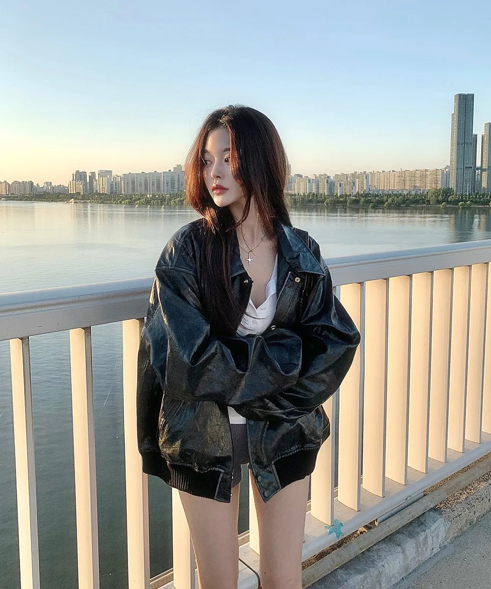 긴팔 티셔츠 모델 착용 이미지-S2L27