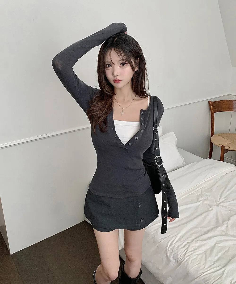 긴팔 티셔츠 모델 착용 이미지-S2L63