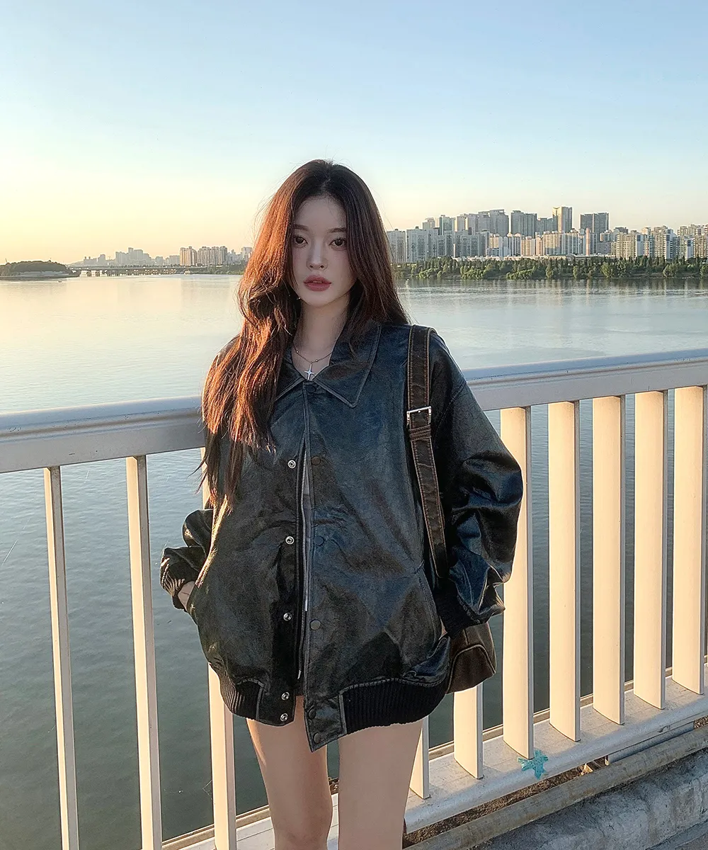 긴팔 티셔츠 모델 착용 이미지-S2L32