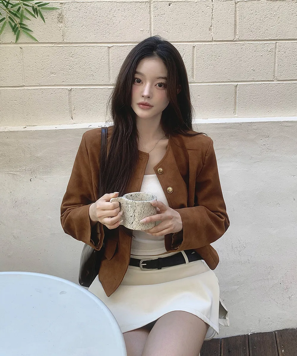 반바지 모델 착용 이미지-S2L32