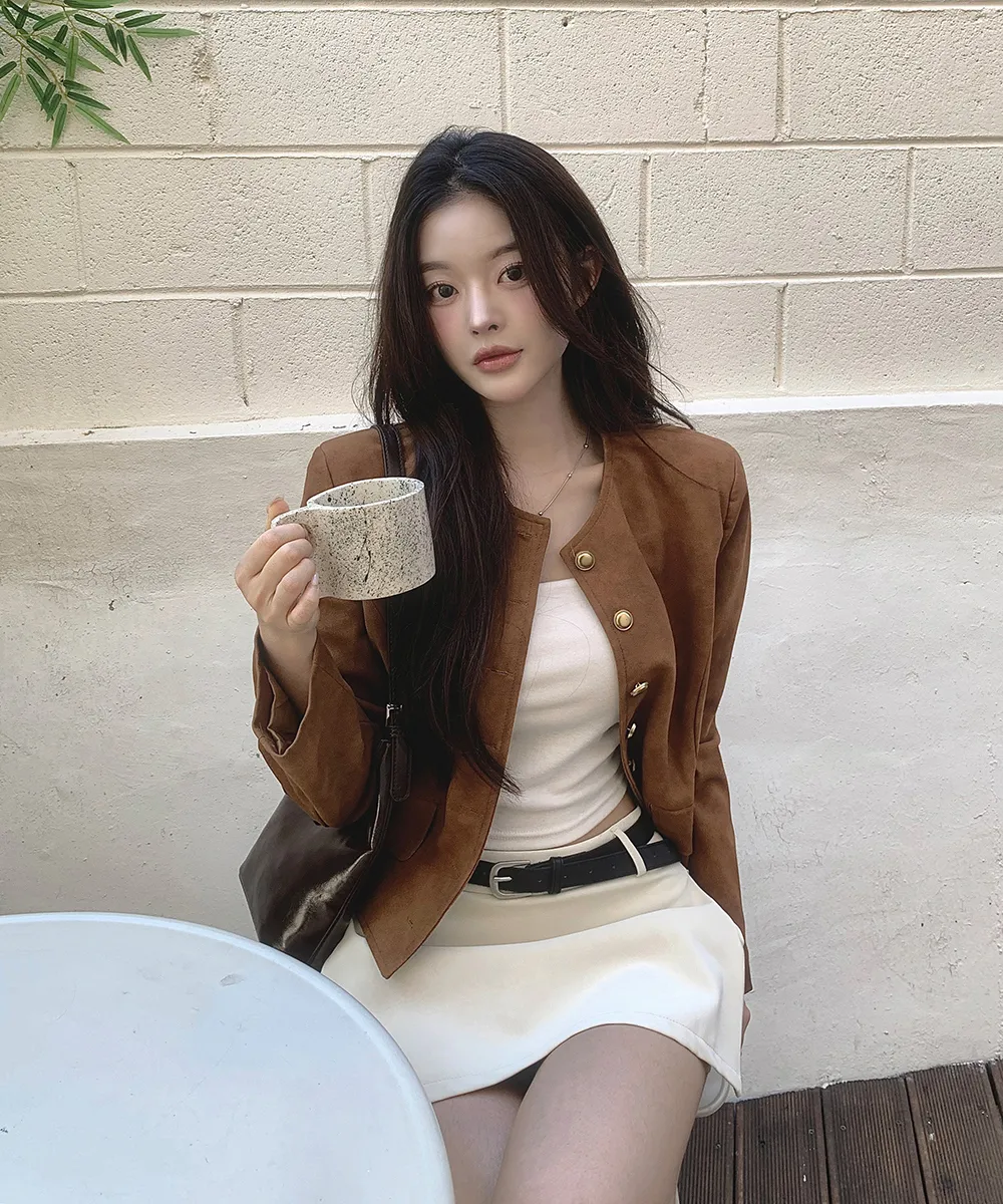 반바지 모델 착용 이미지-S2L28