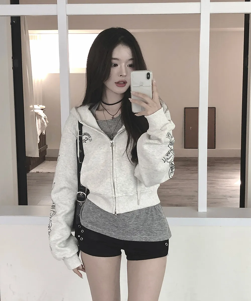 긴팔 티셔츠 모델 착용 이미지-S2L69