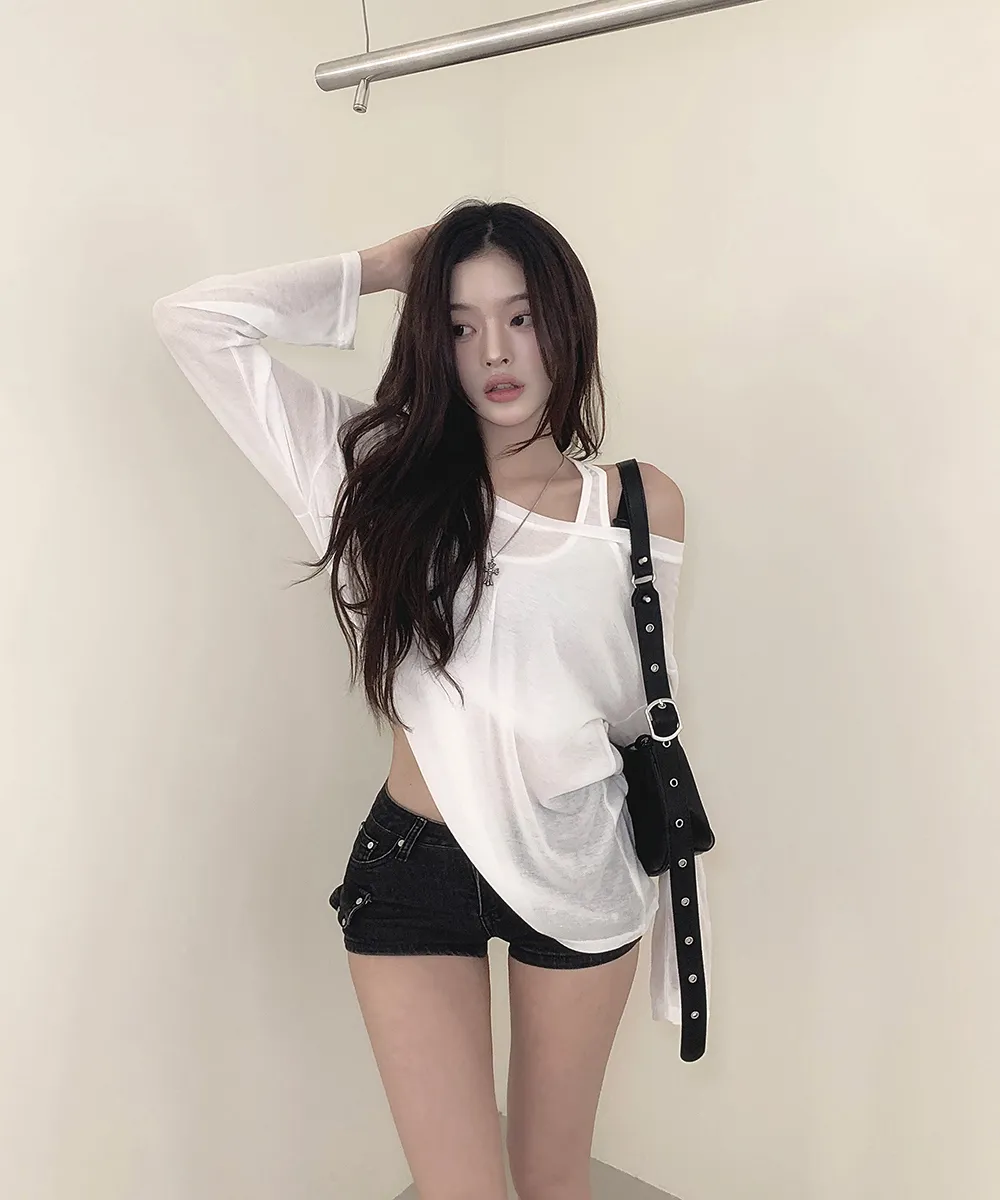 긴팔 티셔츠 모델 착용 이미지-S2L10
