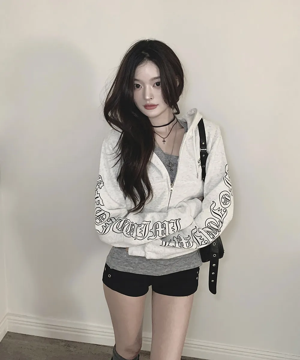 긴팔 티셔츠 모델 착용 이미지-S2L65