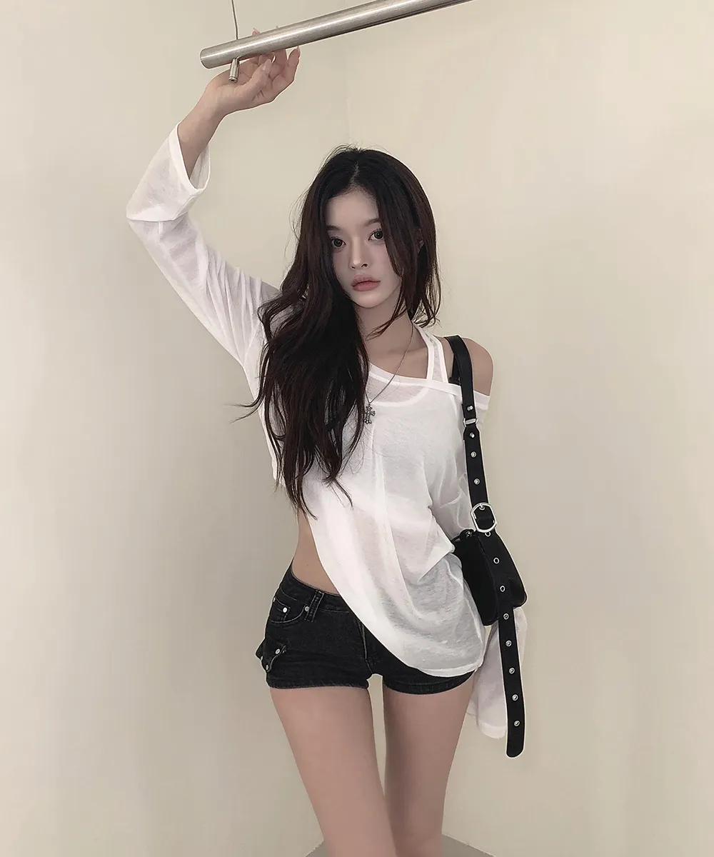 긴팔 티셔츠 모델 착용 이미지-S2L9
