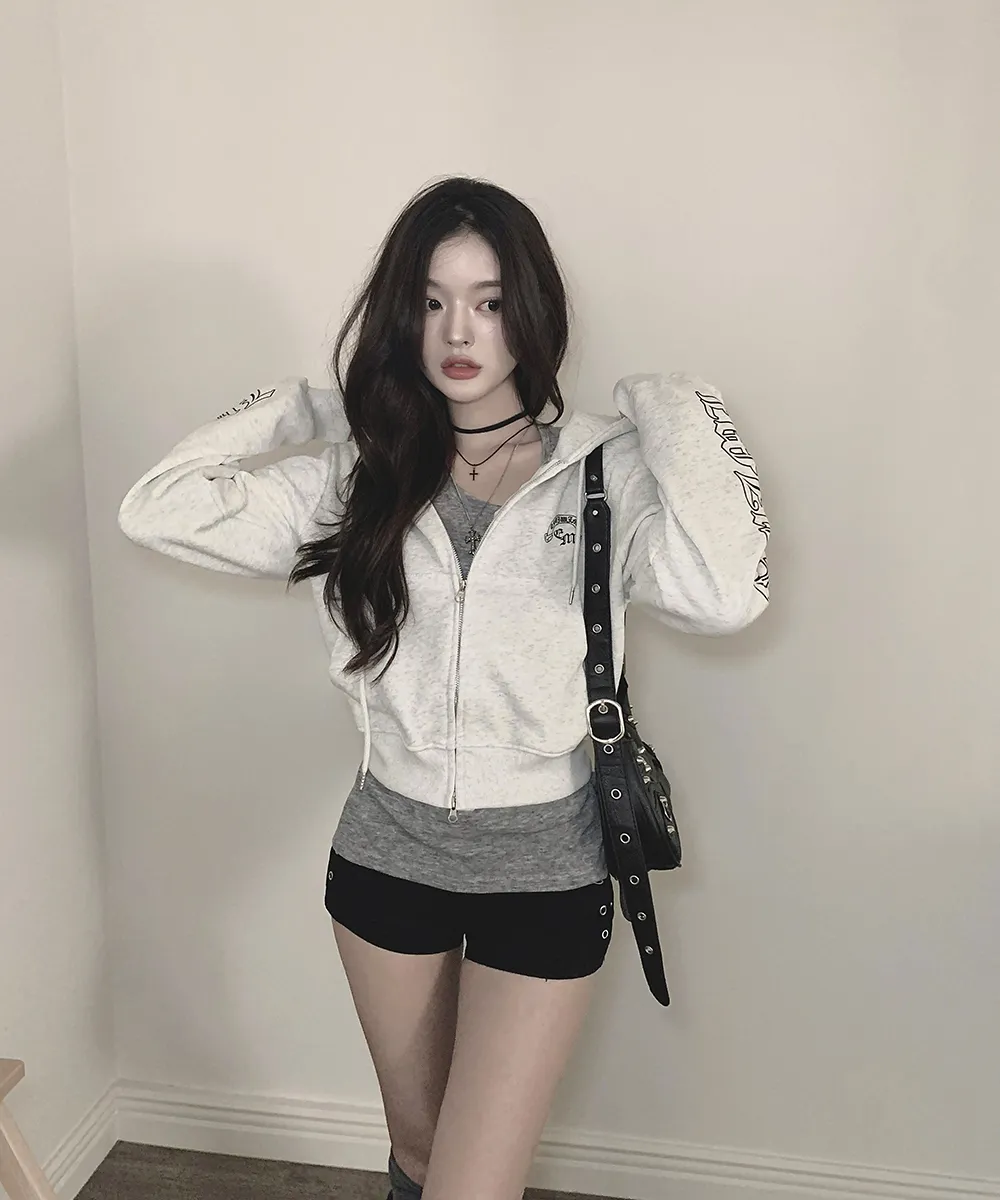 긴팔 티셔츠 모델 착용 이미지-S2L64