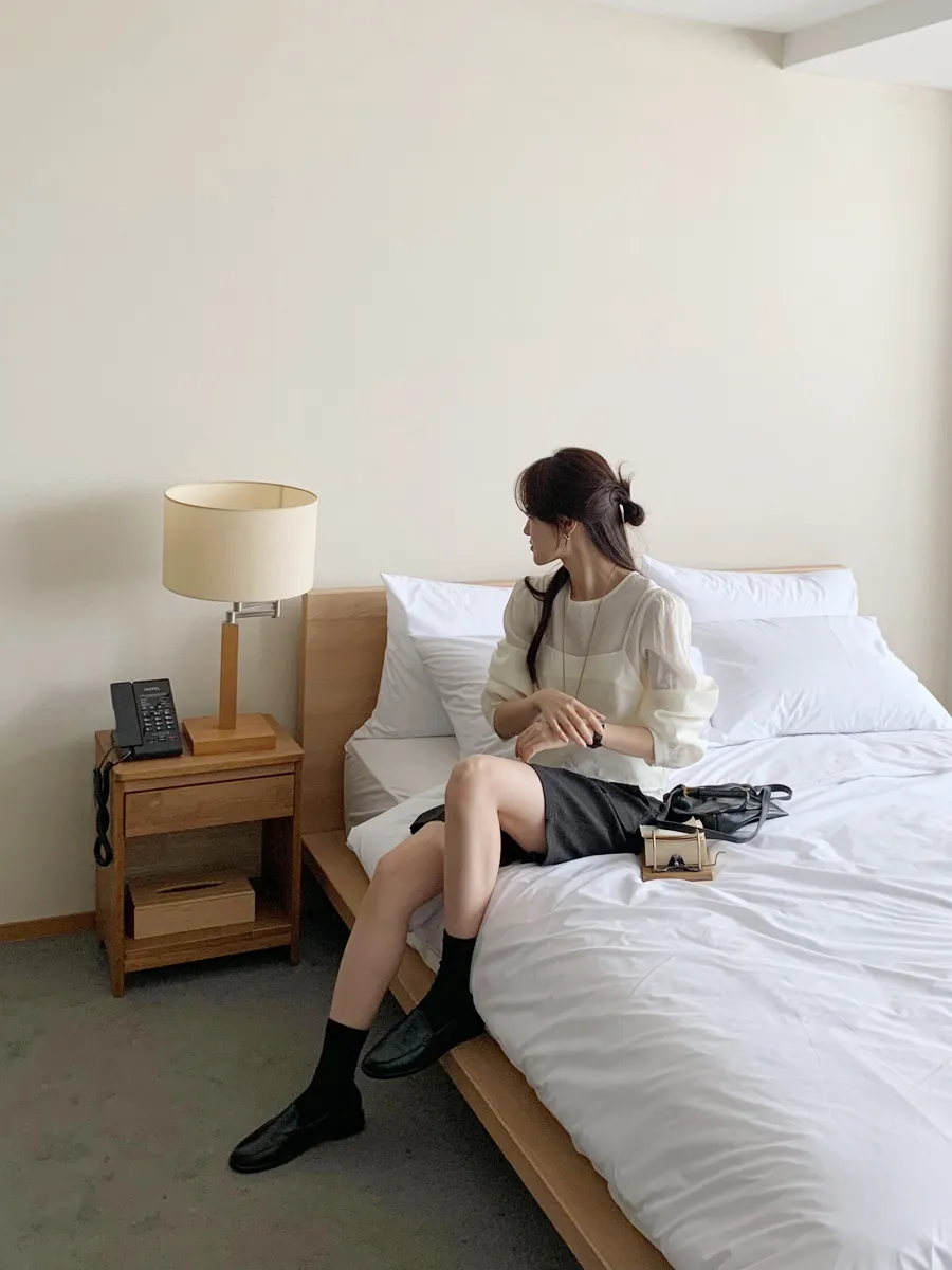 반팔 티셔츠 모델 착용 이미지-S5L11
