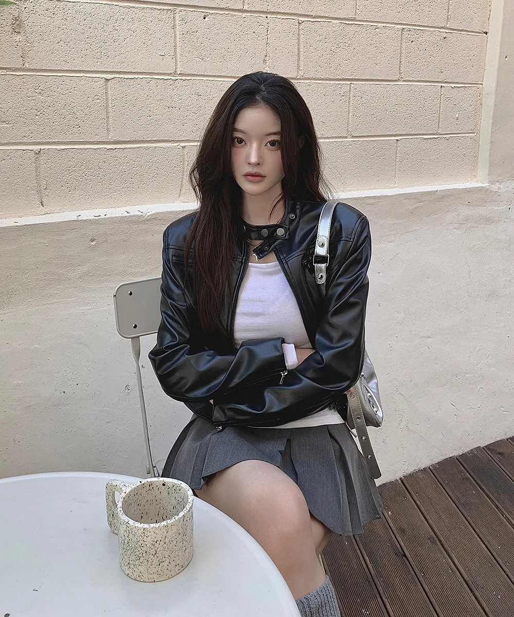 반바지 모델 착용 이미지-S2L21