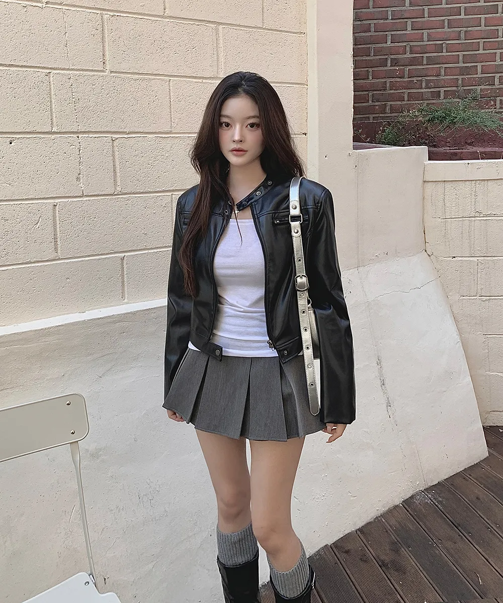 반바지 모델 착용 이미지-S2L5