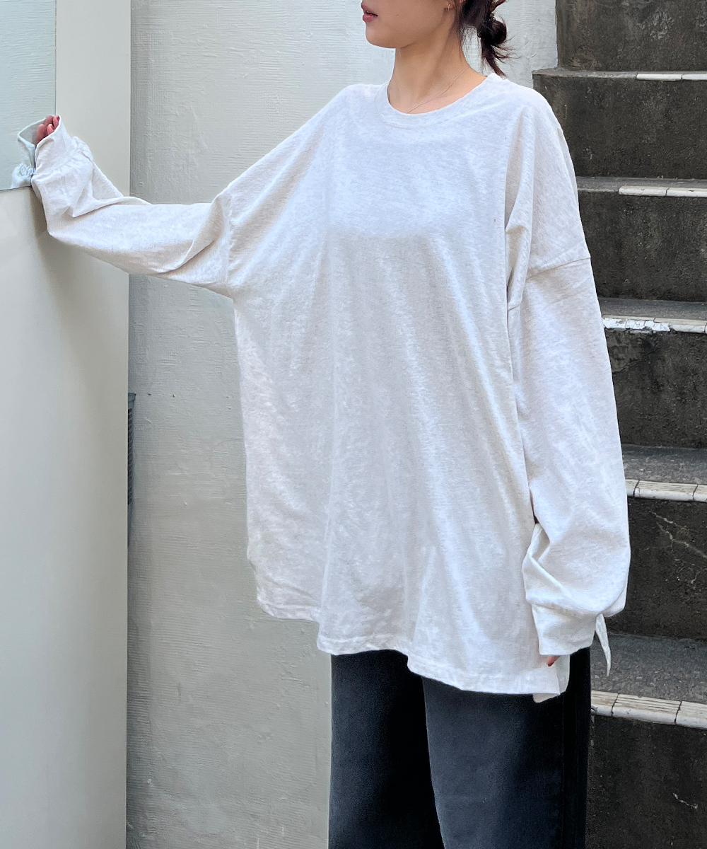 コットンラウンドネック長袖ボクシーロングスリットTシャツ