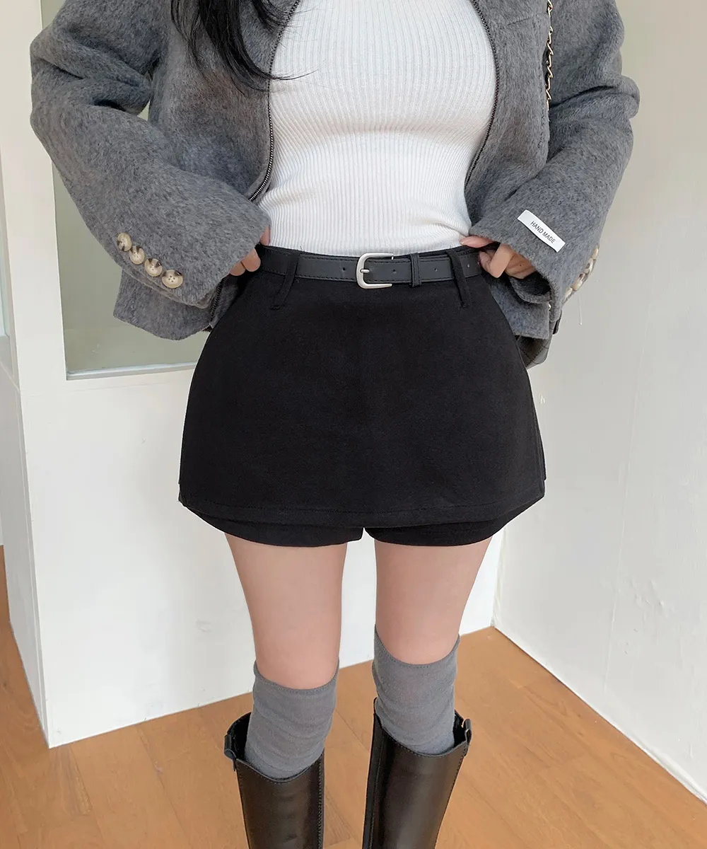 반바지 모델 착용 이미지-S2L41