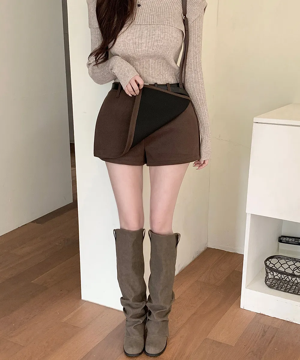 반바지 모델 착용 이미지-S2L23