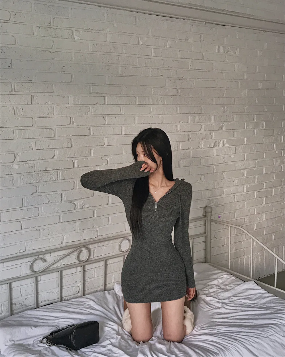 패딩 모델 착용 이미지-S1L109